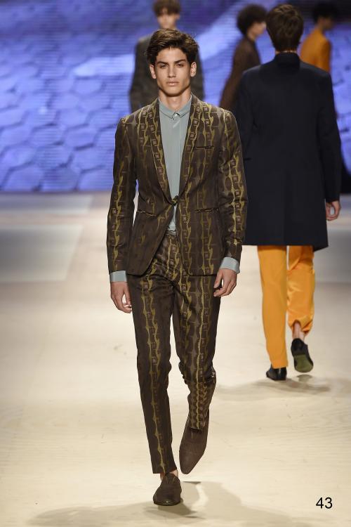  - Etro