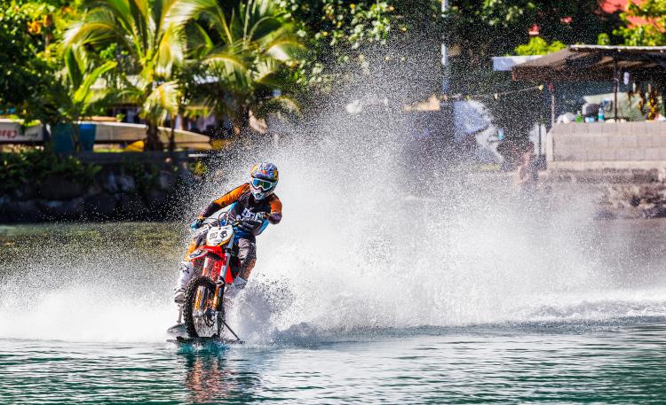  - DC x Robbie Maddison : pipe dream