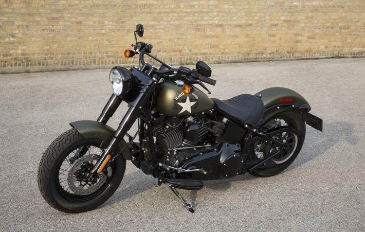  - Harley Davidson Softail Slim S