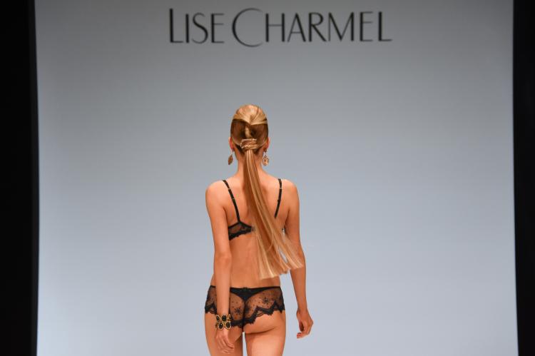  - Lise Charmel, le défilé des 40 ans