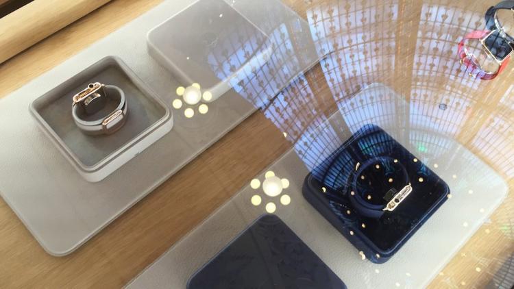  - Photos de l'Apple Watch Shop des Galeries Lafayette