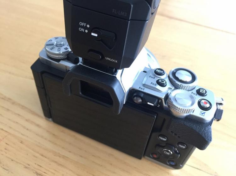  - Photos de l'unboxing de l'Olympus E-M5 Mark II