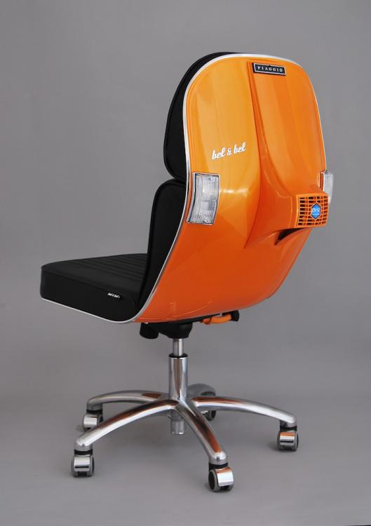  - Des chaises de bureau version Vespa