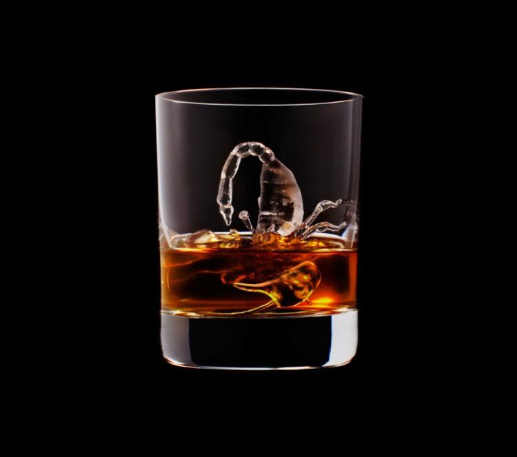  - DIAPO. Sculpture 3D : Suntory réinvente le "Whisky on the Rocks"