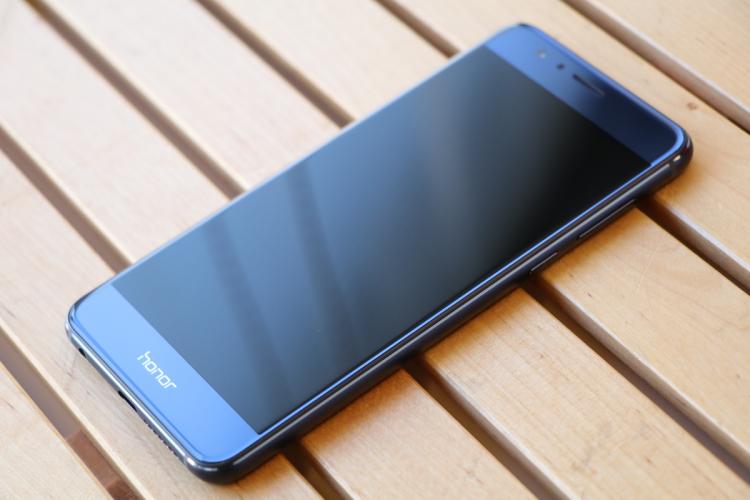  - Le Honor 8 sous tous les angles