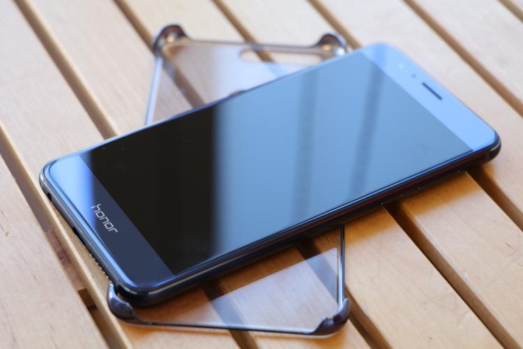  - Le Honor 8 sous tous les angles