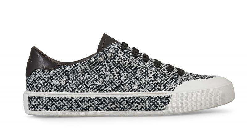  - Des sneakers pour le printemps