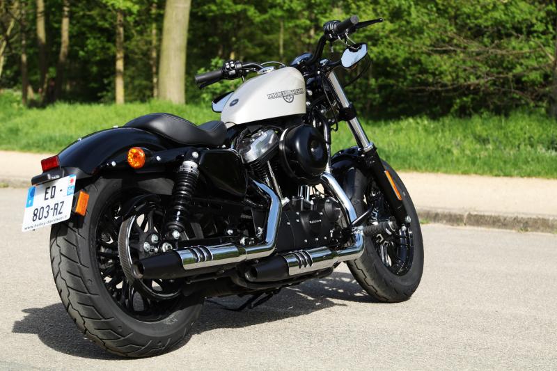  - Harley-Davidson XL1200X FORTY-EIGHT