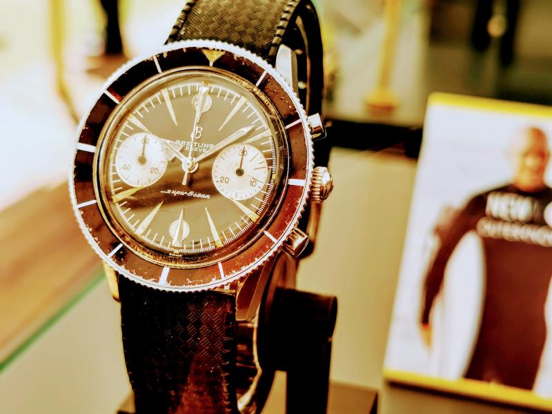  - Wheels & Waves : stand Breitling