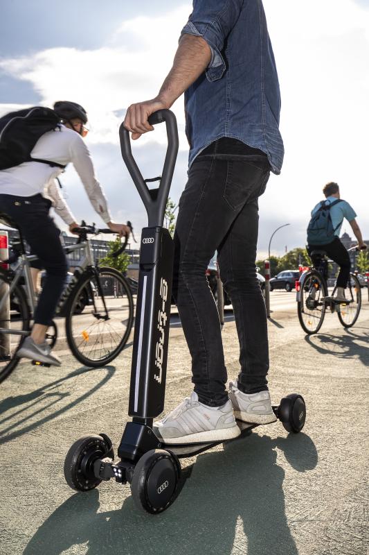  - L'Audi e-tron Scooter : les photos du scooter électrique