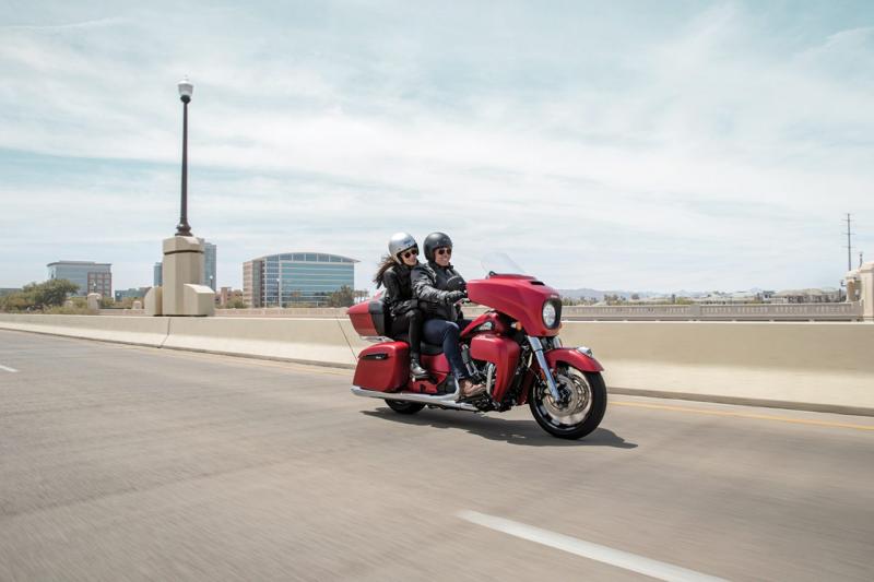  - Indian Motorcycle Roadmaster Dark Horse | Nouveau moteur et nouveau look