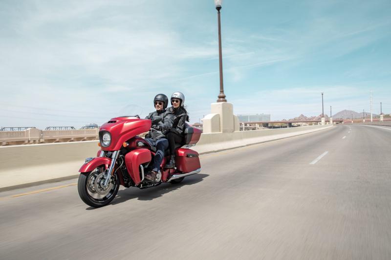  - Indian Motorcycle Roadmaster Dark Horse | Nouveau moteur et nouveau look