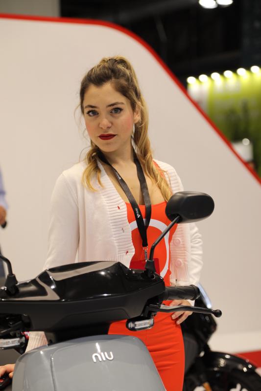  - EICMA 2019 | Les hôtesses 100% sexy du salon de la moto