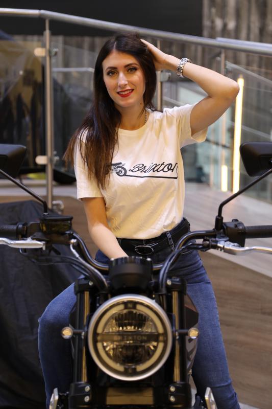  - EICMA 2019 | Les hôtesses 100% sexy du salon de la moto