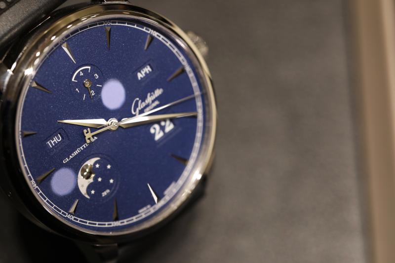  - #03 Glasshütte Senator Excellence Perpetual Calendar Édition limitée Bucherer Blue Editions