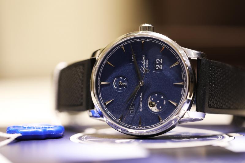  - #03 Glasshütte Senator Excellence Perpetual Calendar Édition limitée Bucherer Blue Editions