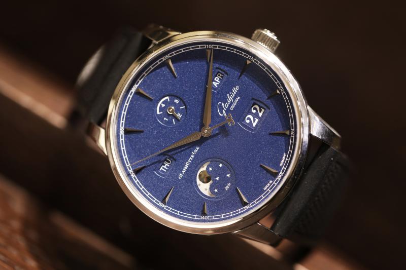  - #03 Glasshütte Senator Excellence Perpetual Calendar Édition limitée Bucherer Blue Editions