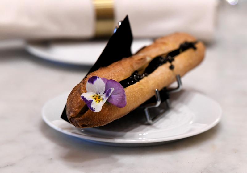  - Café Prunier | La baguette caviar pour remplacer le jambon/beurre