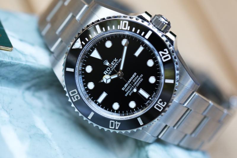  - Rolex, Cartier, Audemars Piguet... Top 10 des montres populaires en France