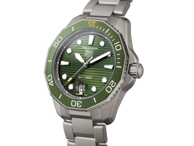  - Tag Heuer Aquaracer Professional 300