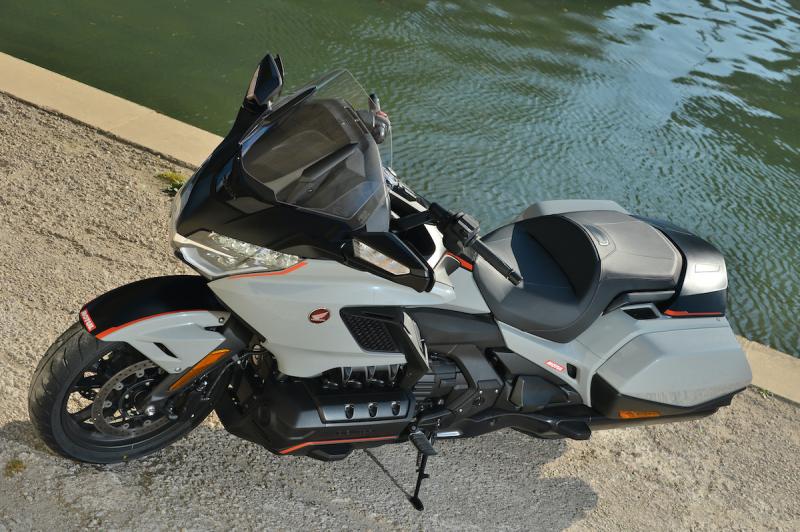  - Honda Goldwing GL 1800B & Touring