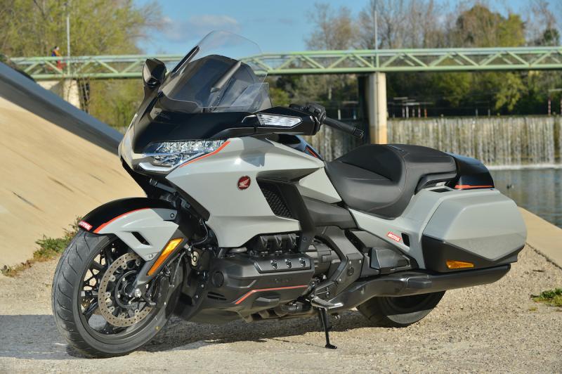  - Honda Goldwing GL 1800B & Touring