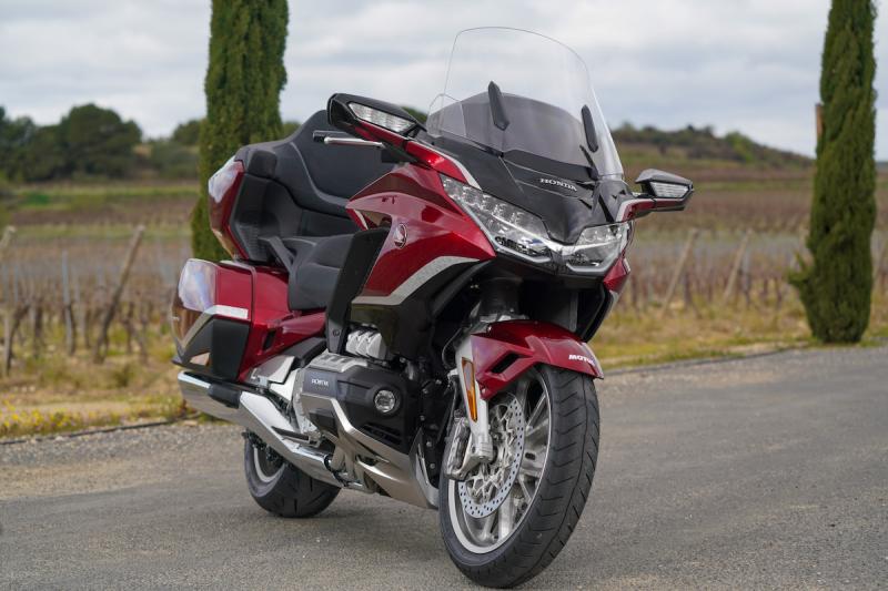  - Honda Goldwing GL 1800B & Touring