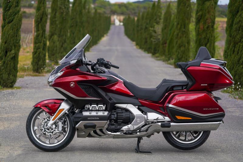  - Honda Goldwing GL 1800B & Touring