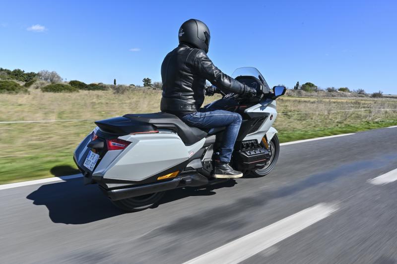  - Honda Goldwing GL 1800B & Touring