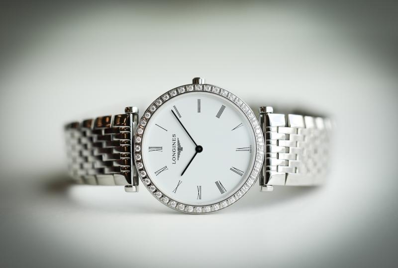  - La Grande Classique de Longines, l'élégance intemporelle au masculin comme au féminin.