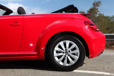  - Volkswagen Coccinelle Cabriolet TDI 140 Sport et TSI 105 Vintage