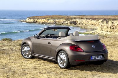  - Volkswagen Coccinelle Cabriolet TDI 140 Sport et TSI 105 Vintage