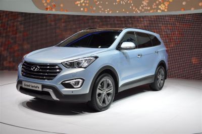  - Hyundai Grand Santa Fe