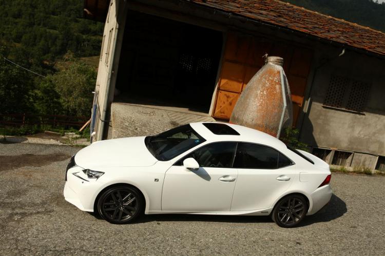  - Lexus IS300 F Sport