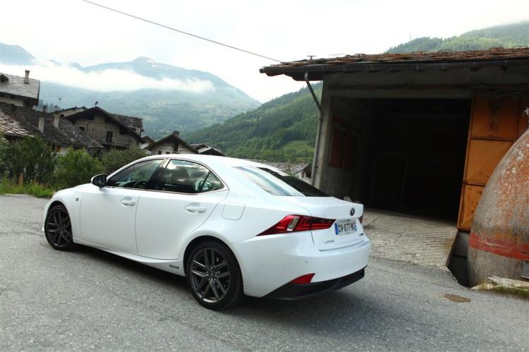  - Lexus IS300 F Sport