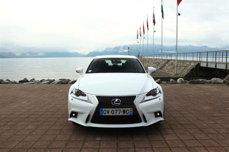  - Lexus IS300 F Sport