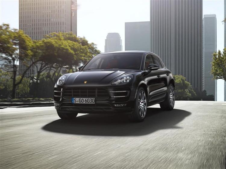  - Porsche Macan (Officiel - 2013)