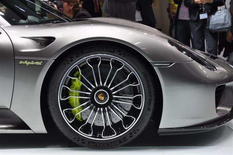  - Porsche 918 Sypder