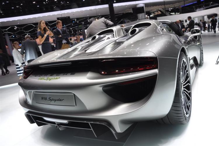  - Porsche 918 Sypder