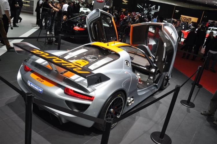  - Porsche 918 RSR