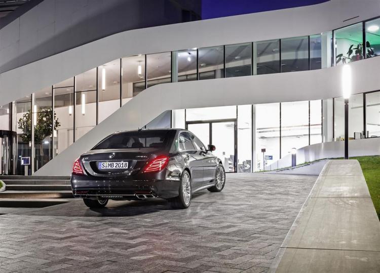  - Mercedes S65 AMG