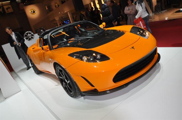  - Tesla Roadster restylée