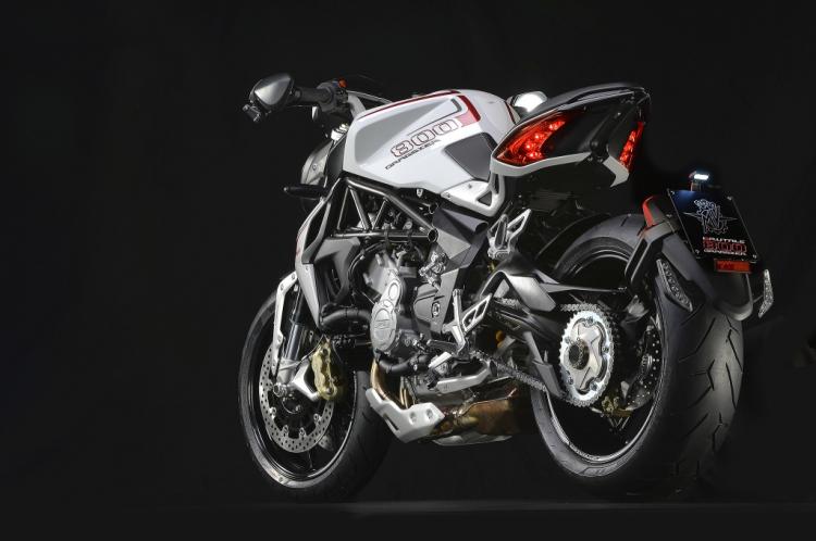  - MV Agusta Brutale 800 Dragster : des détails et le tarif !