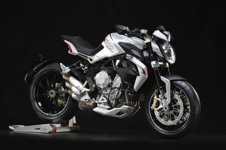  - MV Agusta Brutale 800 Dragster : des détails et le tarif !