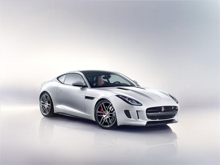  - Jaguar F-Type Coupé (Officiel)