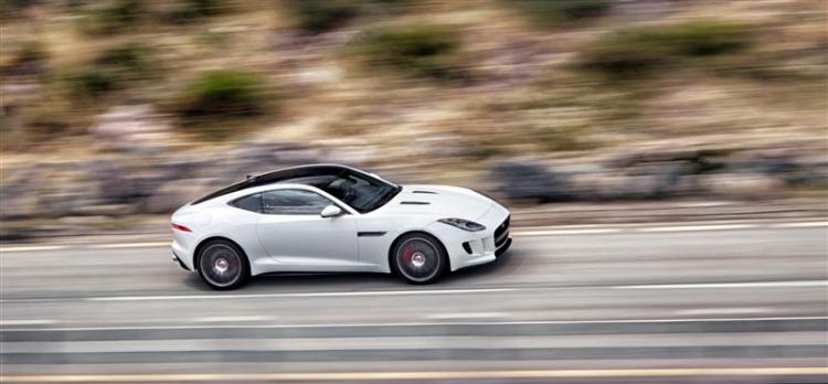  - Jaguar F-Type Coupé (Officiel)