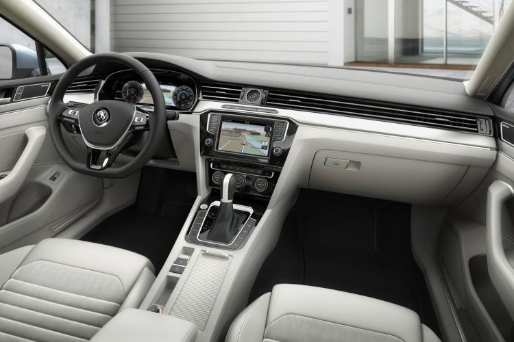  - Volkswagen Passat 2015