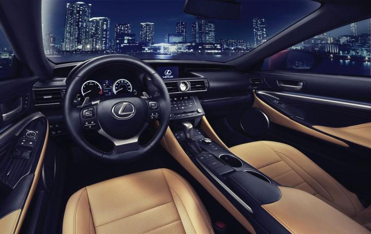  - Coupe Lexus RC