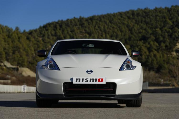  - Nissan 370 Z Nismo 