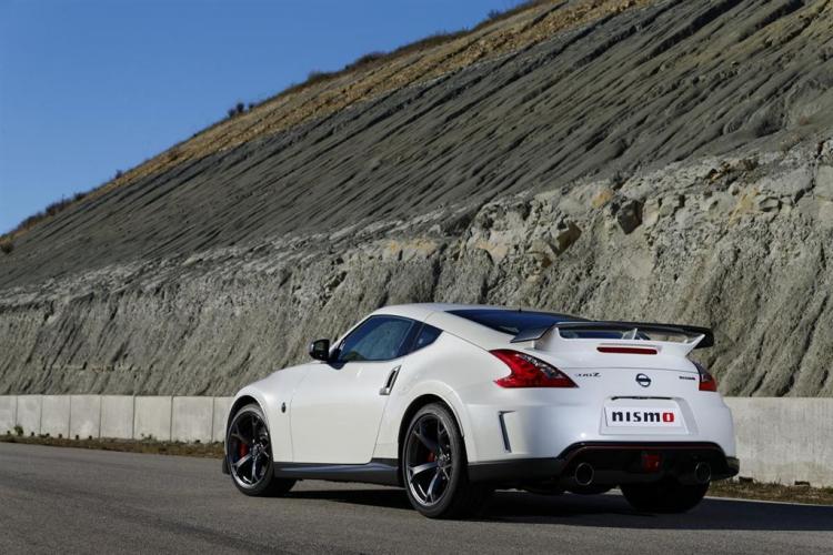  - Nissan 370 Z Nismo 